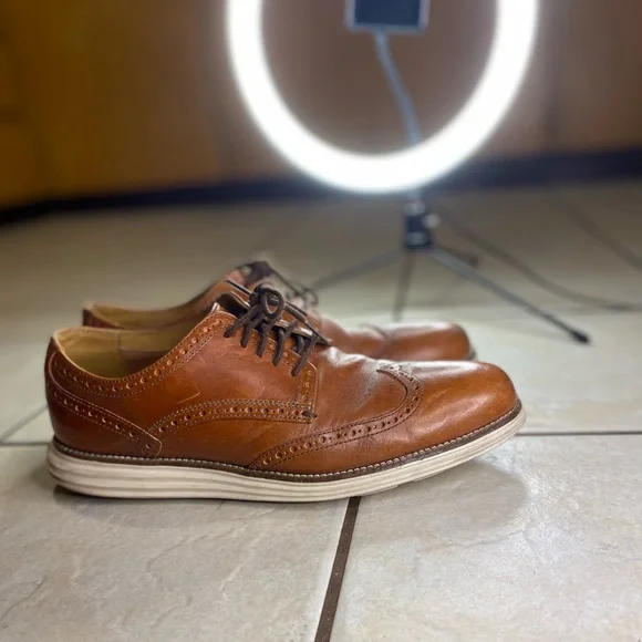 Cole Haan Chestnut Brown Leather Wingtip Derbys s-l400.jpg main image 2